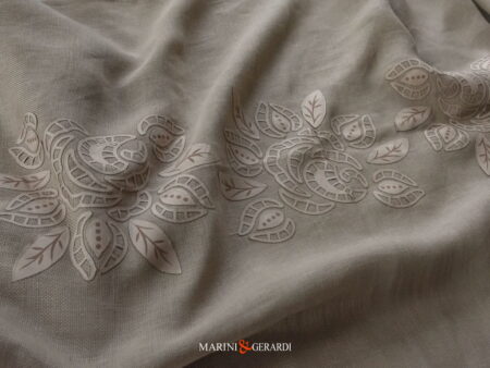 Alba Chiara Tende Moderne Lino Ricamate A Pannello - Marini & Gerardi