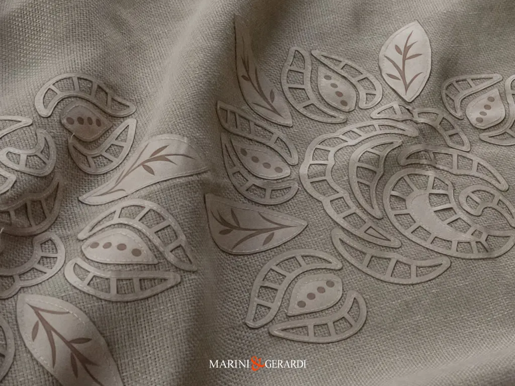 Alba Chiara Tende Moderne Lino Ricamate Foglie Rosa Particolare - Marini & Gerardi