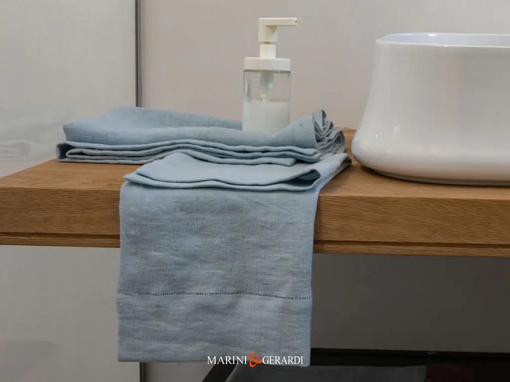 Bagno Set Asciugamani Di Qualita In Lino Orlo A Giorno Celeste