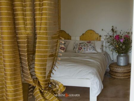 Tenda In Organza Di Seta Arredo Letto Giallo Oro