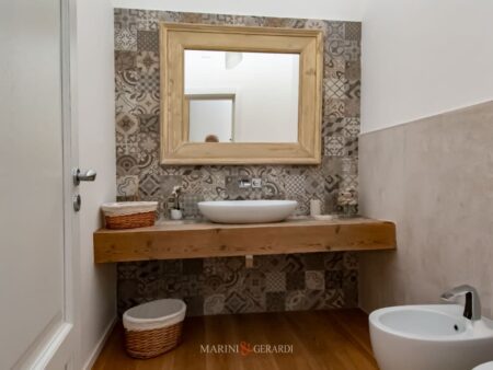 Arredo Bagno Legno Massello Naturale Specchio Con Cornice