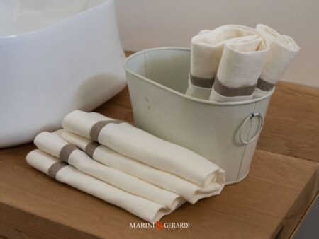 Asciugamani Bagno In Lino Bianco Con Inserto A Contrasto