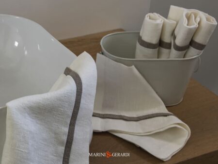 Asciugamani Bianchi Bagno In Lino Inserto A Contrasto