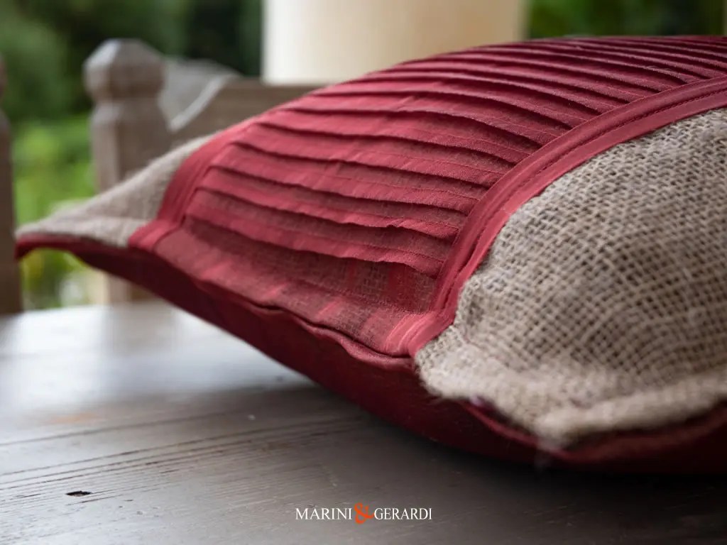 Cuscini Arredo Juta Organza Colore Bordeaux Particolare