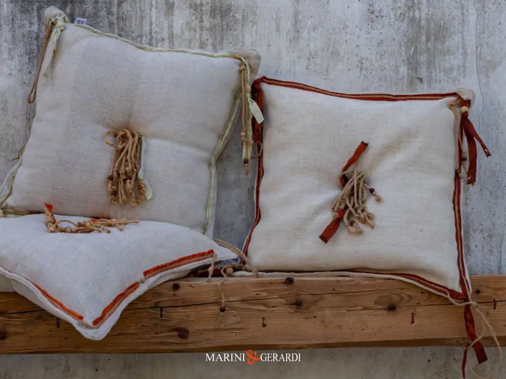 Cuscini Decorativi Grandi Arredo Interni Moderno 50x50 IT096