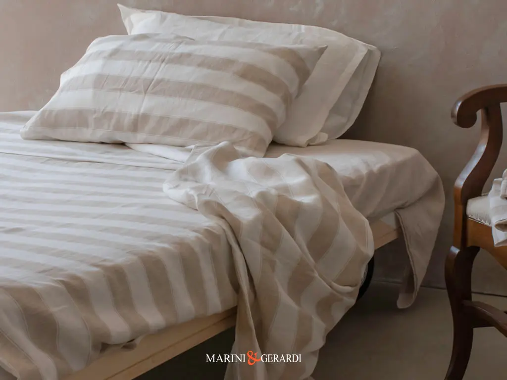Lenzuola biancheria letto in lino a righe cappuccino