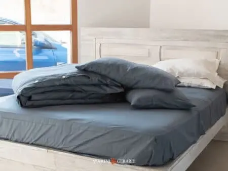 Lenzuola Lord Byron Tessuto Lino Blue Navy Con Copripiumino