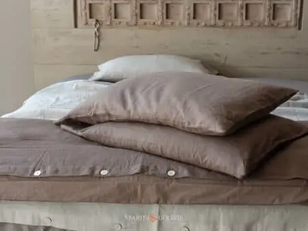 Letto Matrimoniale Con Lenzuola Lady Byron Tessuto Lino