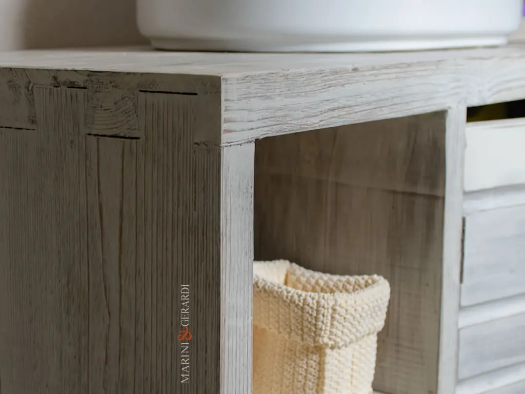 Mobili Bagno Legno Massello Incastri A Coda Di Rondine