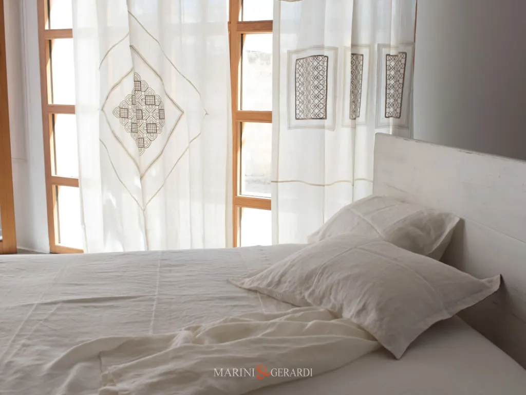 Quattro Colonne Applicazioni Puro Lino Per Tendaggi In Panna