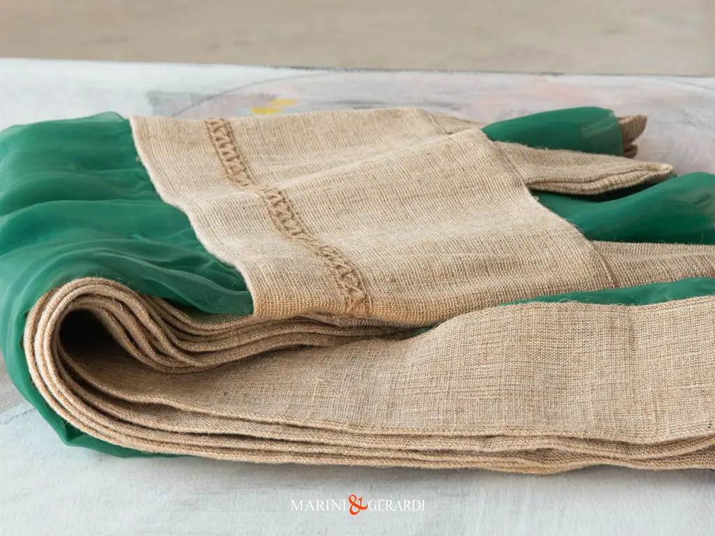 Tenda In Organza Con Asole Bordo Juta Verde