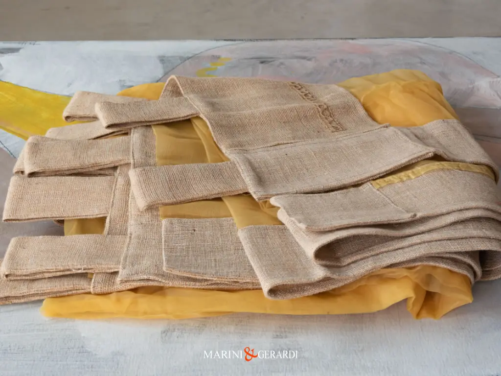 Tenda Organza Con Asole Bordo Juta Giallo