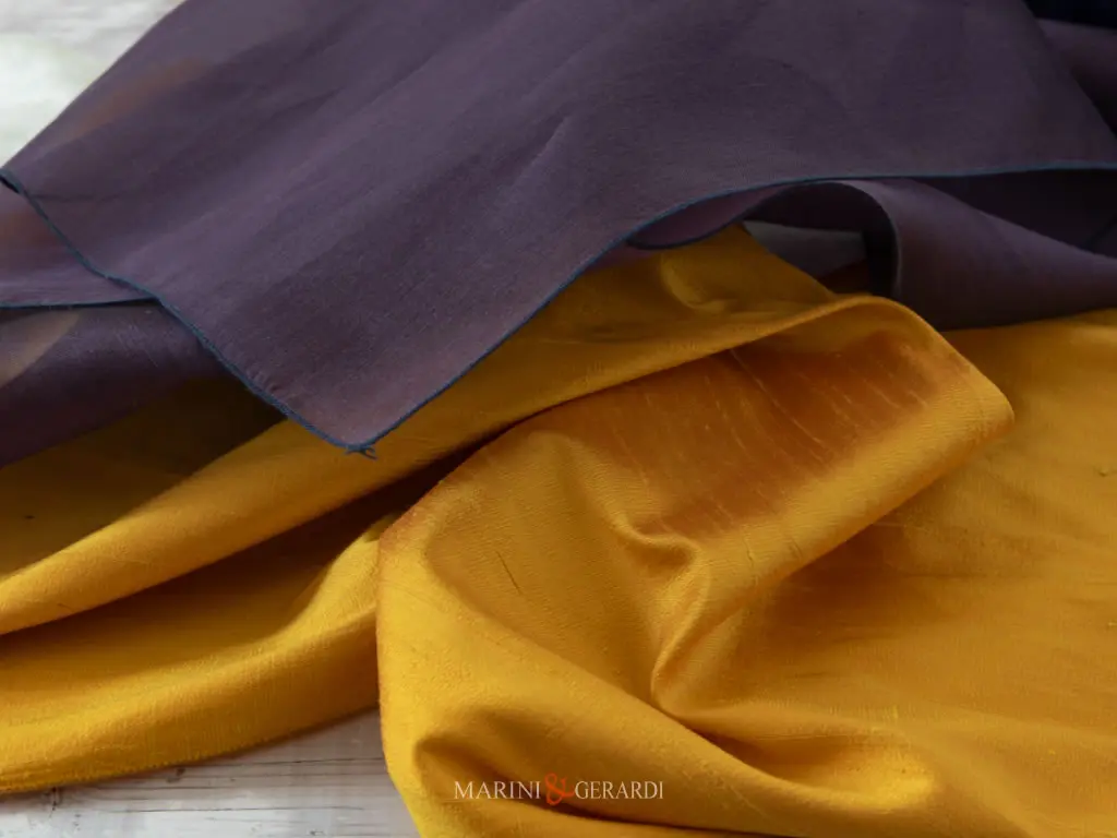 Tessuto In Seta Shantung Giallo Oro AC078