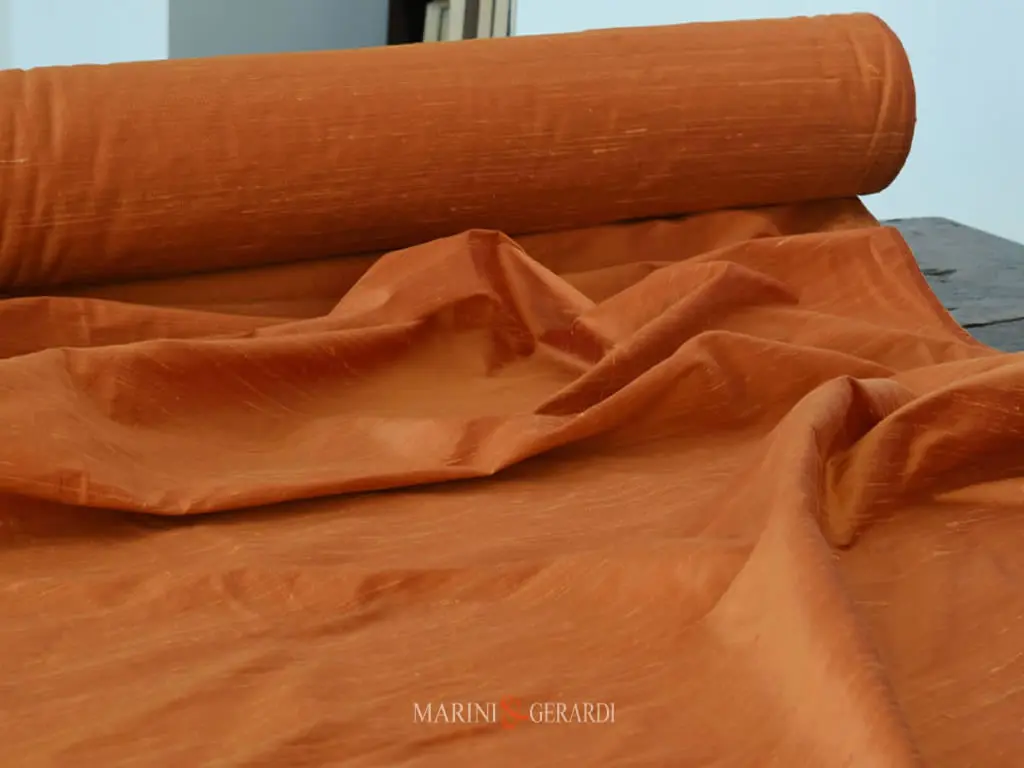 Tessuto Shantung In Seta Arancio AC135