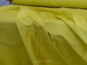 Tessuto Shantung In Seta Giallo Limone AC012