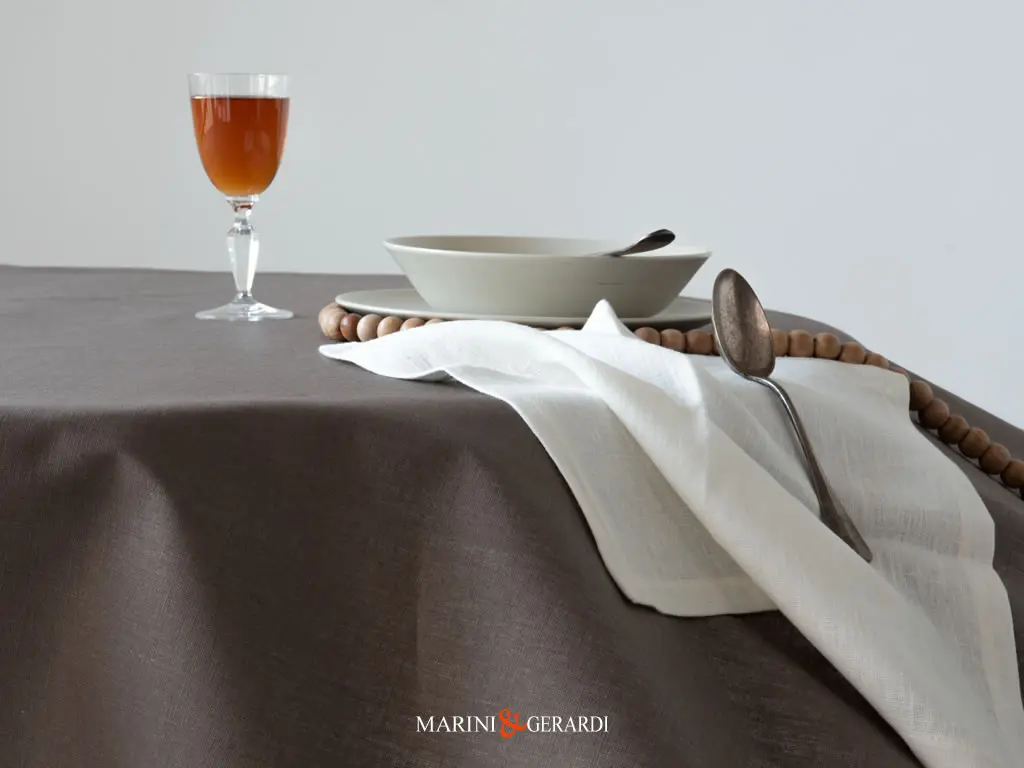 Tovaglia Antimacchia Lino Idrorepellente Colore Marrone