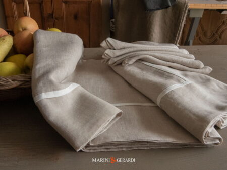 Tovaglia Di Lusso Tovaglioli In Lino Stropicciato Ecru Inserto Bianco