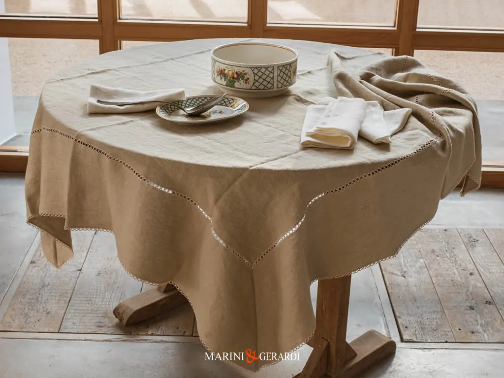 Tovaglia Su Misura Con Tovaglioli In Lino Agrigento