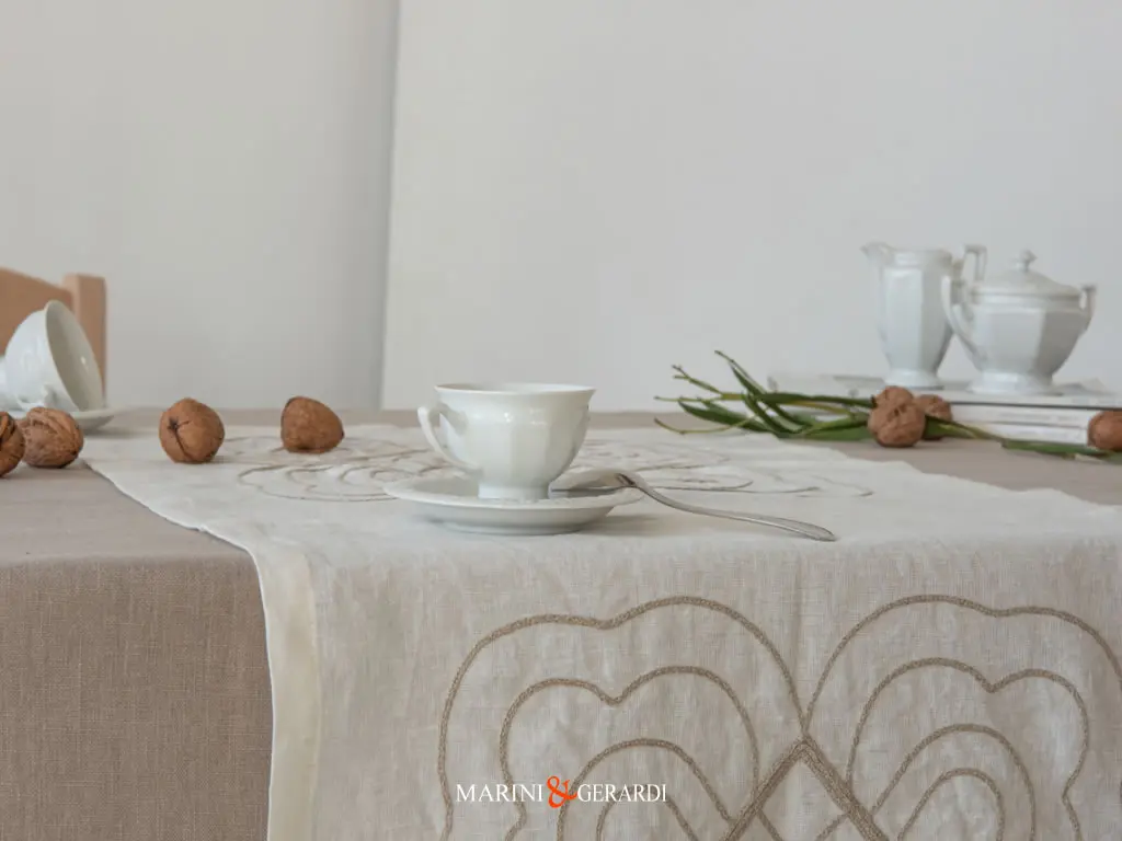 Tovaglie Runner Tavolo Eleganti In Lino Panna