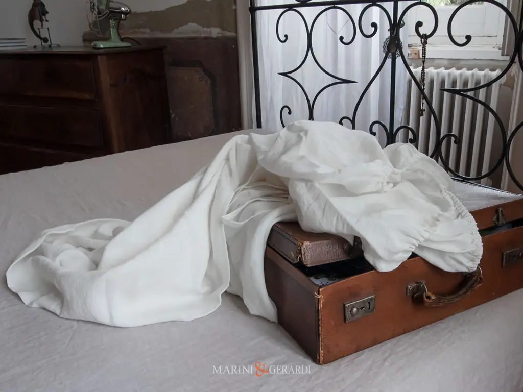 Lenzuola Letto In Lino Con Elastici Tessuto Acaya Di Tradizione