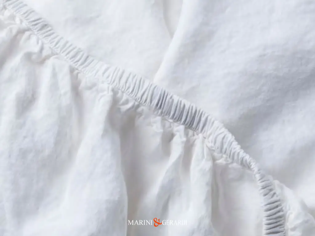 lenzuola sotto in lino con angoli bianco