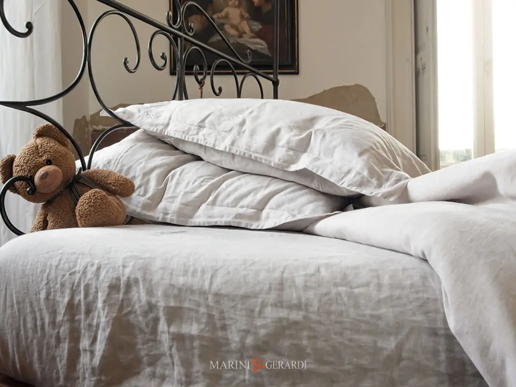 Set Copripimini Lenzuola Letto Tessuto Lino Acaya Bianco