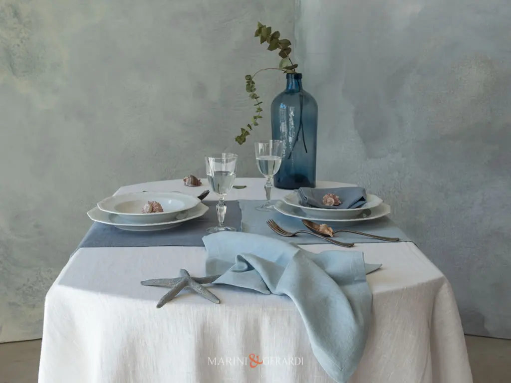 Runner Tavola Eleganti O Informali In Tessuto Di Lino Avio Celeste