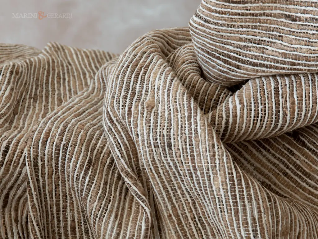 Tessuto A Rete In Seta Grezza Lavorata Su Telaio A Mano Gallipoli