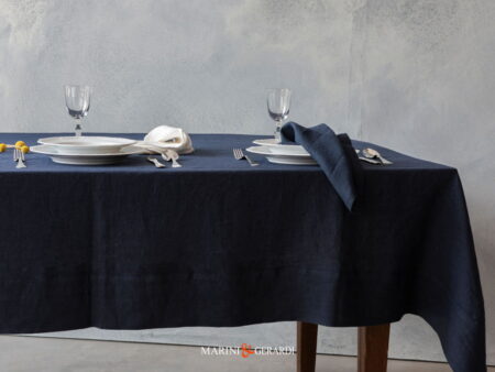 Set Tovaglia Elegante E Tovaglioli Da Tavola Di Lino Blu Denim