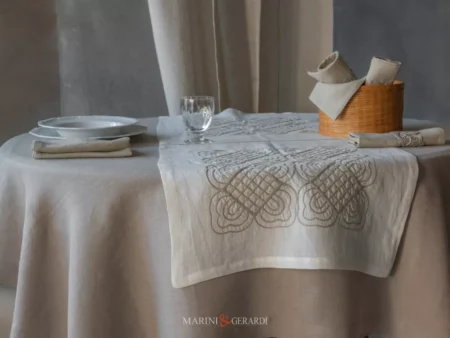 Tovaglia lino da tavola con Runner Tavolo Elegante ricamo panna base tortora