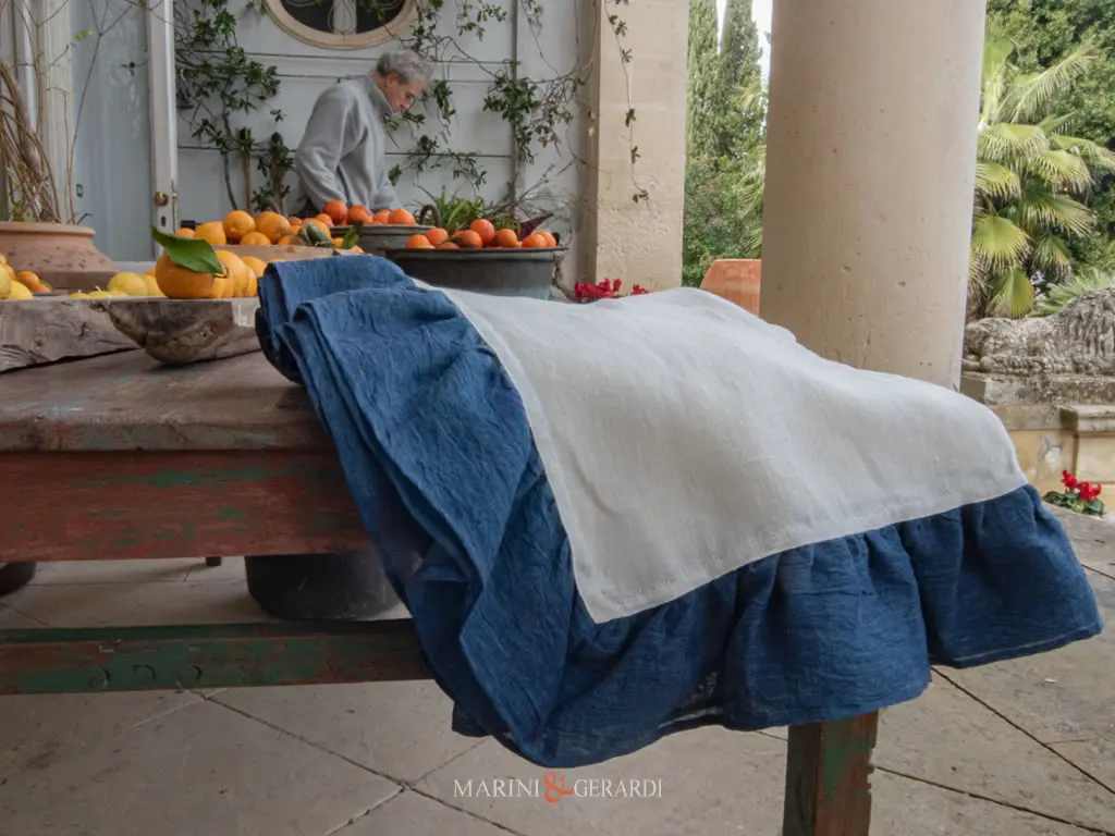 Tovaglia Shabby Chic Stile Provenzale In Lino Bianca Con Balza Blu