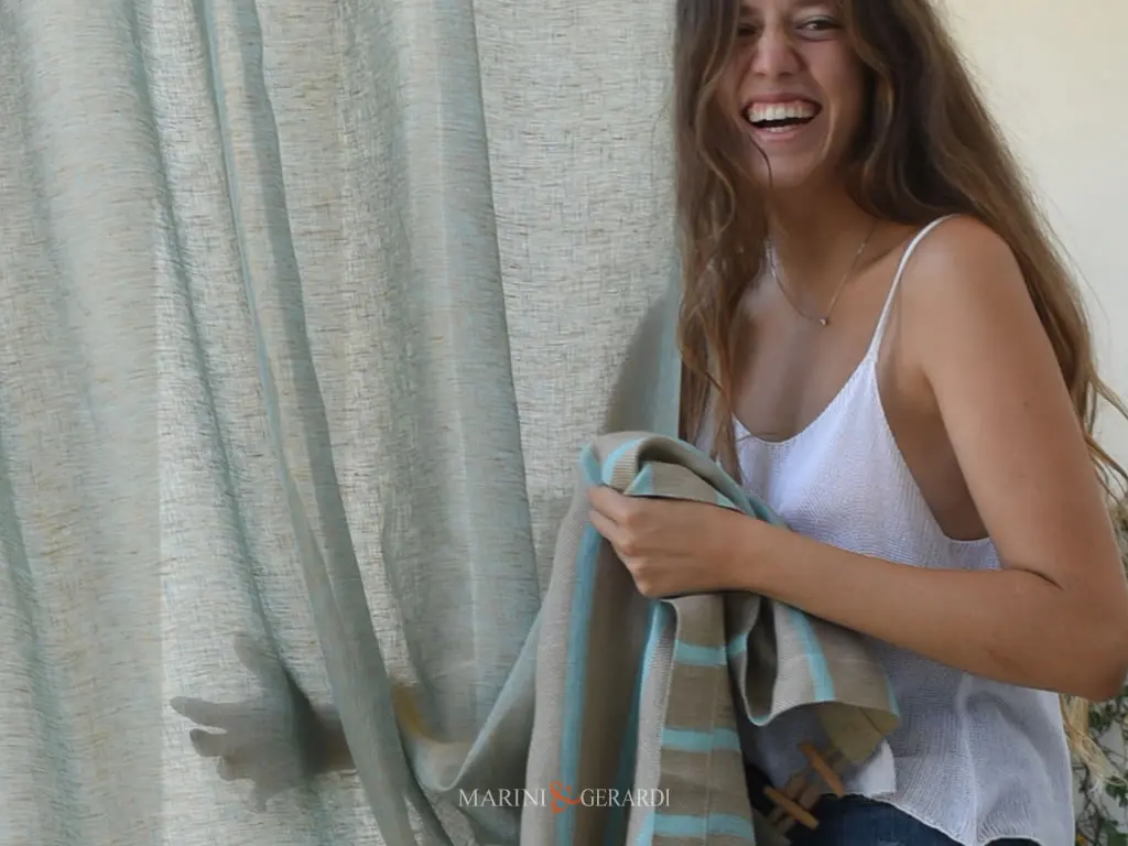 Tenda In Lino Neviano Tenda Interni Soggiorno Letto Turchese