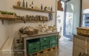 Arredamento Negozi Bottega Artigiana Scaffalature Lecce