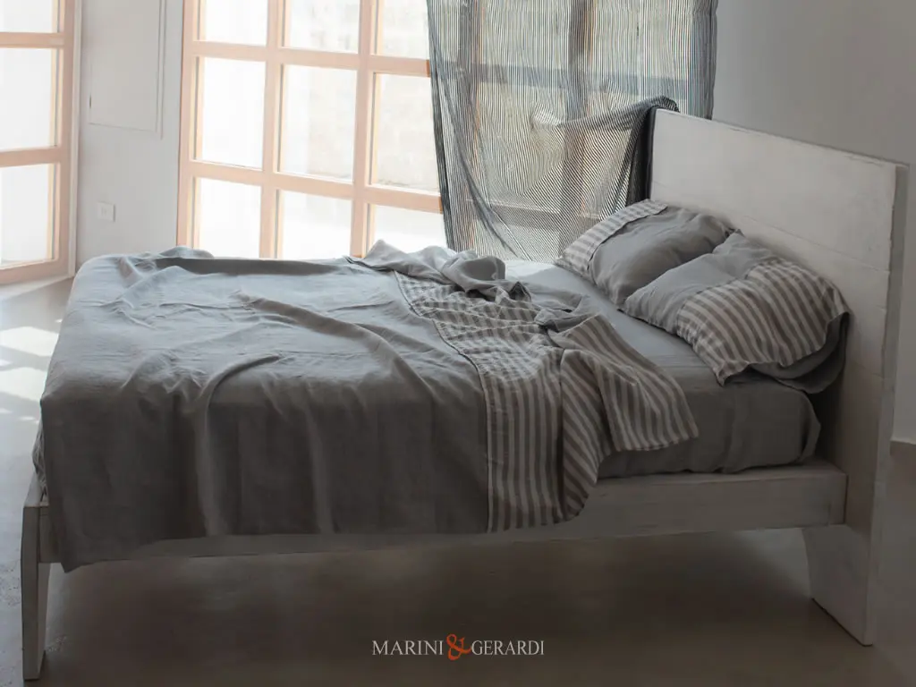 Completo Letto In Lino Con Applicazioni A Righe Lenzuola Copripiumino Cenere