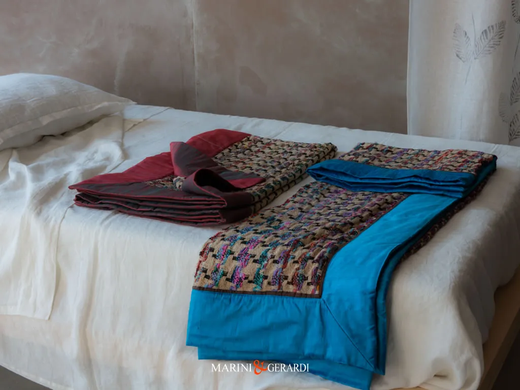 Copertina Copriletto Decorativo In Seta Per Divano