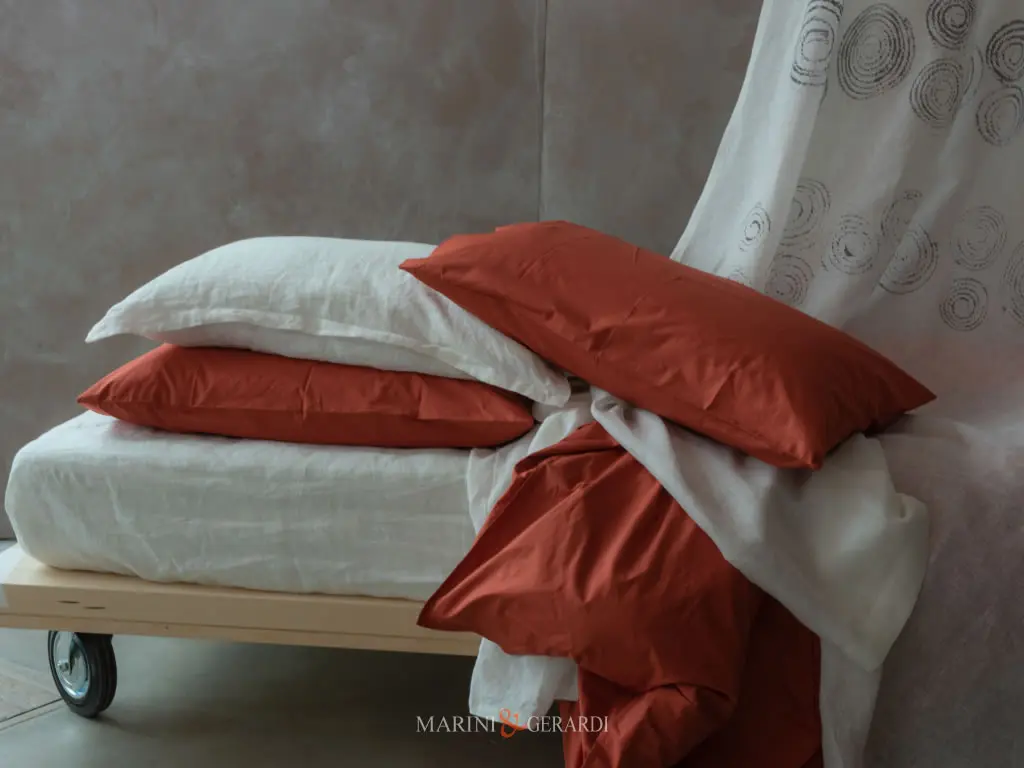 Federe Cuscini Letto Cotone rosso Mattone In Cotone Pettinato