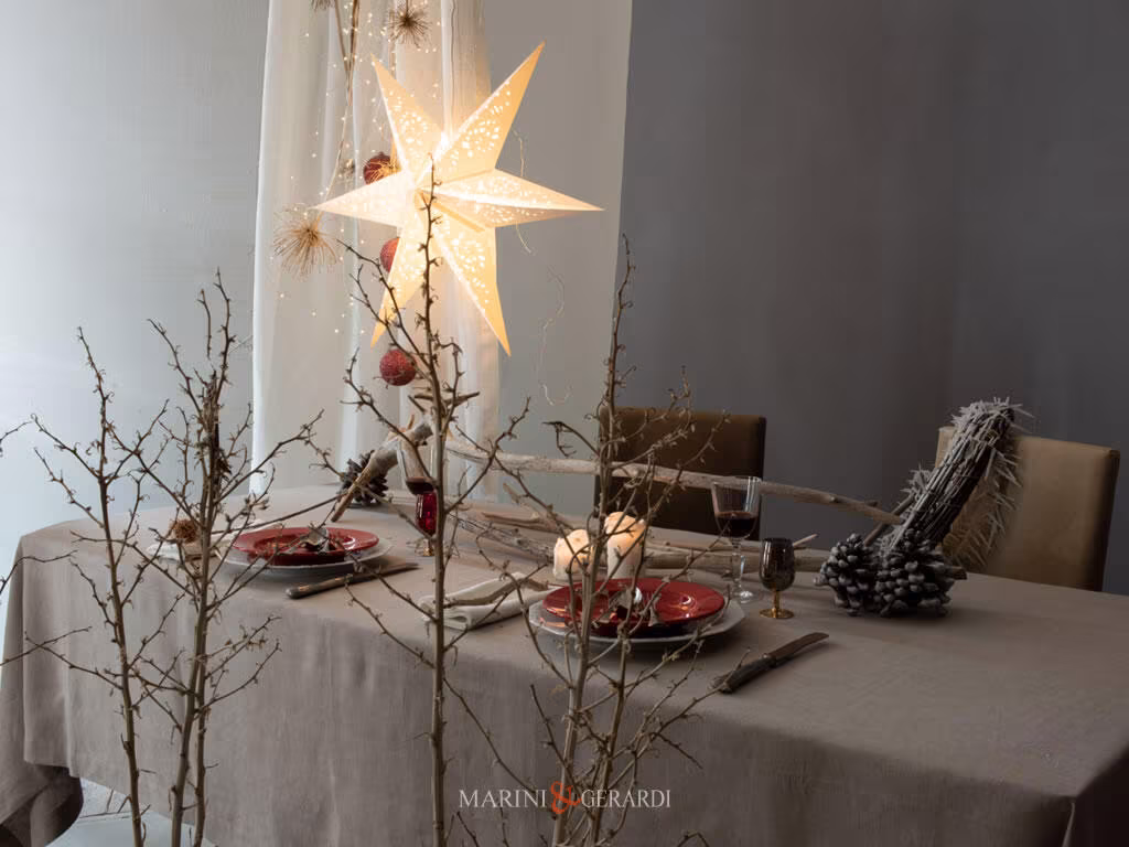 Red Carpet Rosso Con Tovaglia In Lino Corda Natale 2023