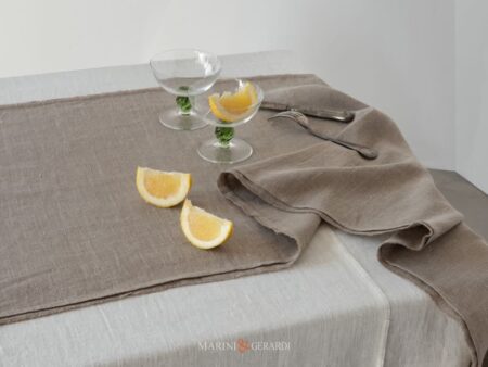 Runner Centrotavola Di Lino Rustico Elegante Bordo Sfilacciato