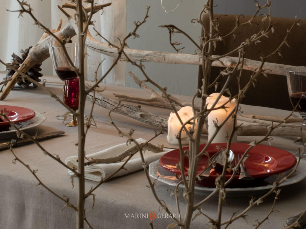 Runnert Rosso Con Tovaglia In Lino Corda Natale 2023