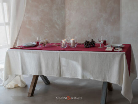 Tovaglia in Lino Bianco o Corda con Runner Rosso