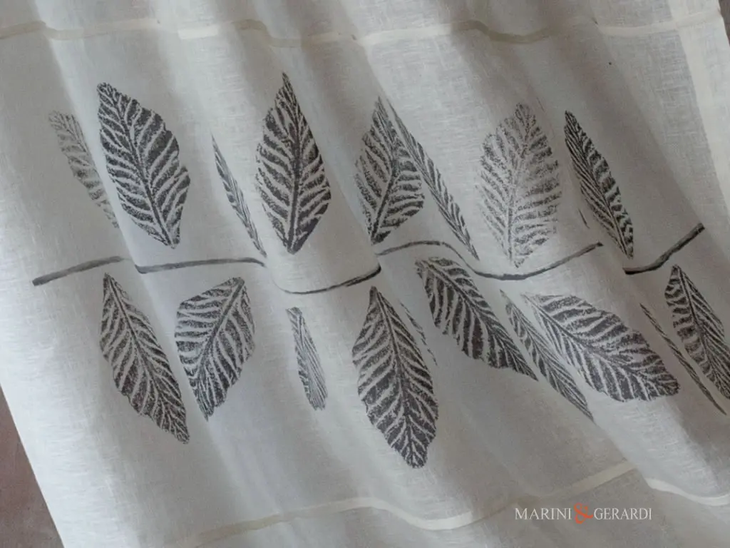 Tenda Elegante Lino Con Foglie Disegno Artigianale