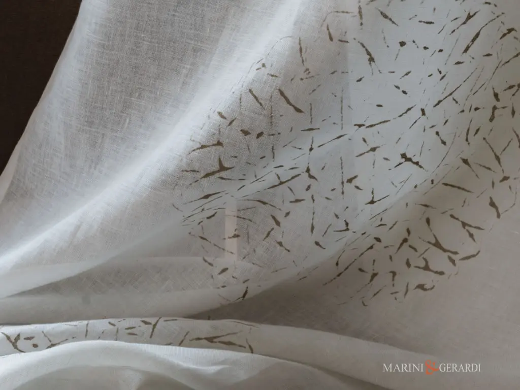 Tenda Soggiorno In Lino Tracce In Trasparenza Particolare Calliope - Marini & Gerardi
