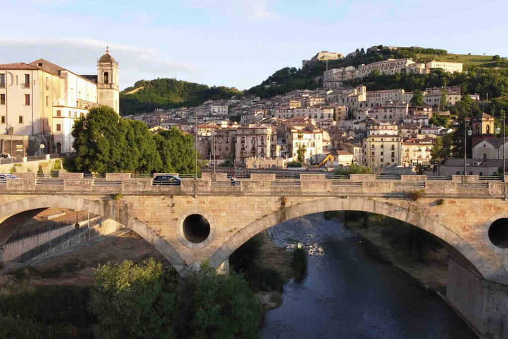 cosenza da vedere il borgo il ponte