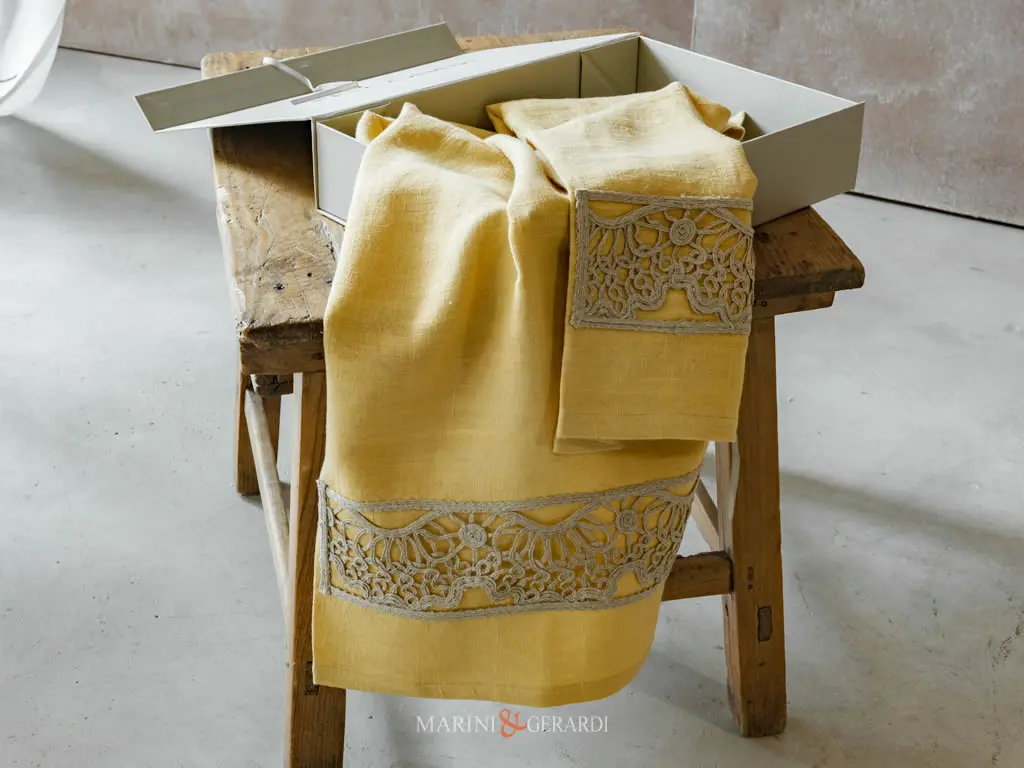 asciugamani viso in lino pannocchia con ricamo