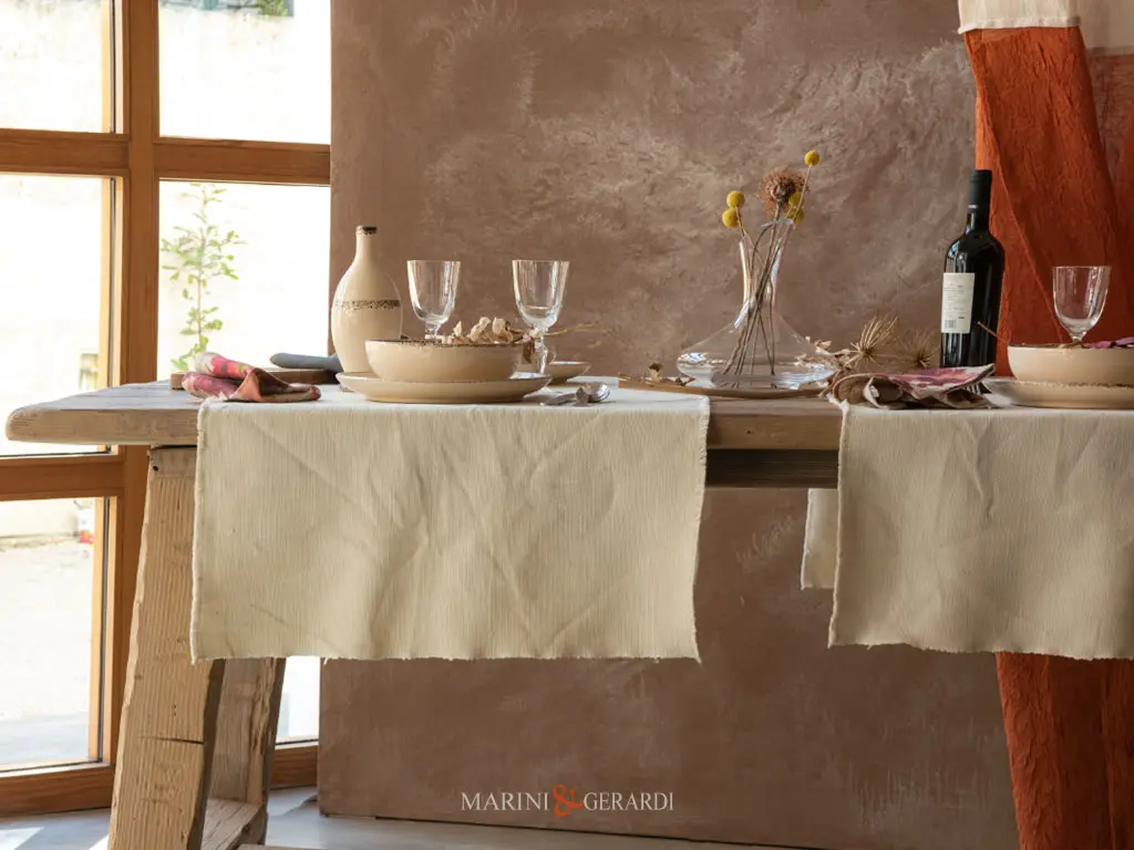 runner lino elegante per mobili antichi bianco naturale