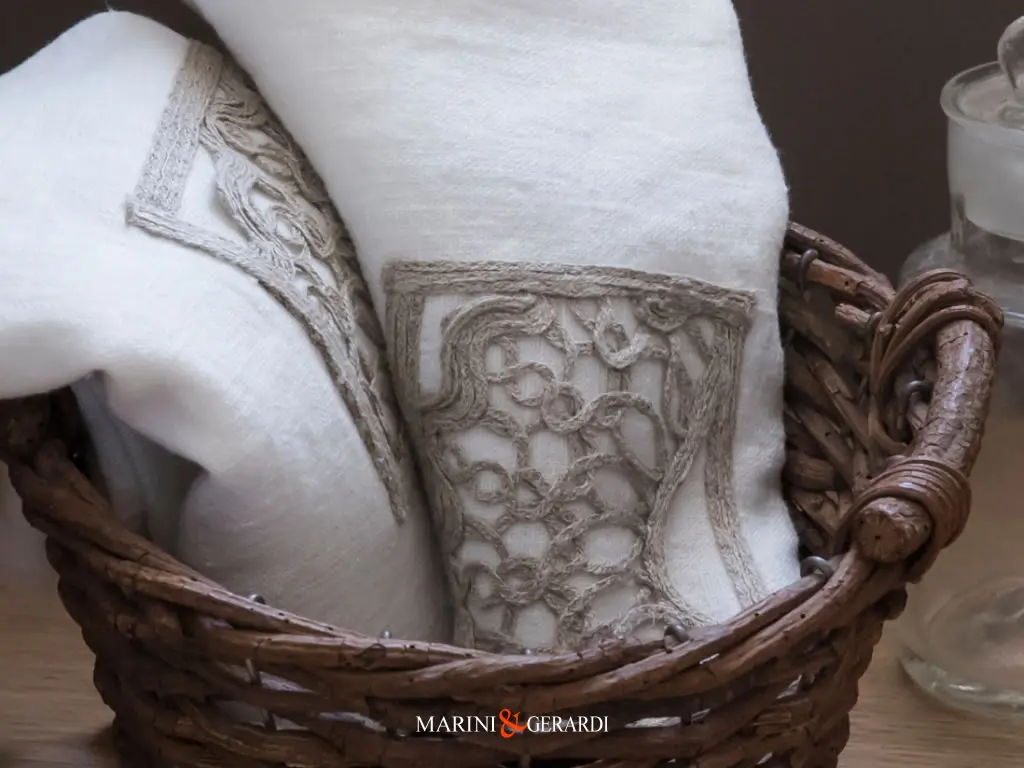 set asciugamani lino bianco ricamo ecru