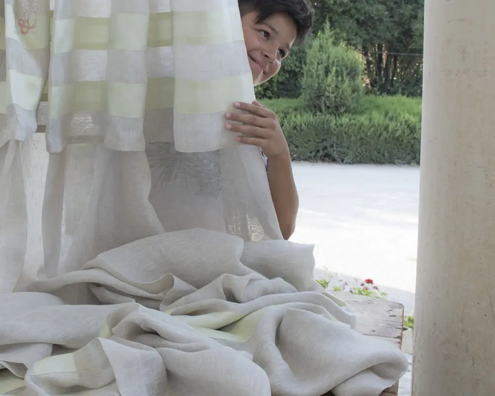 tenda in lino alta qualita un sorriso che abbaglia