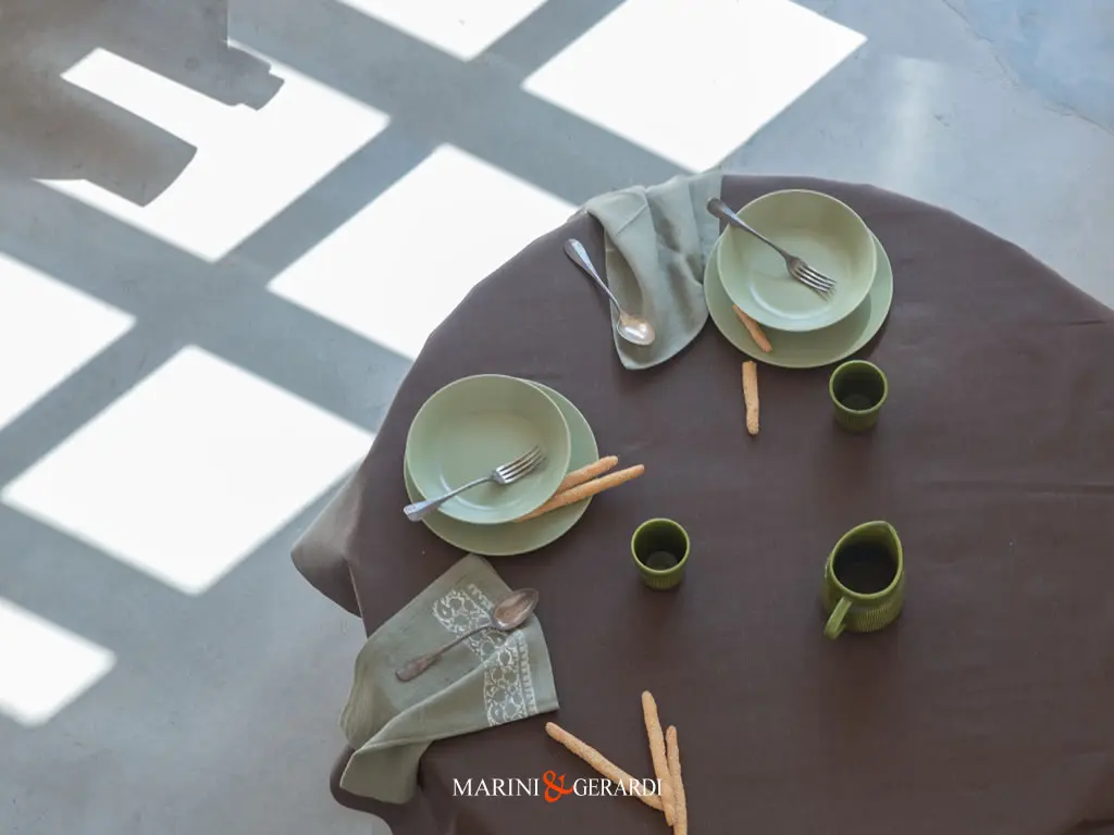 tovaglia rotonda lino su misura produzione artiginale