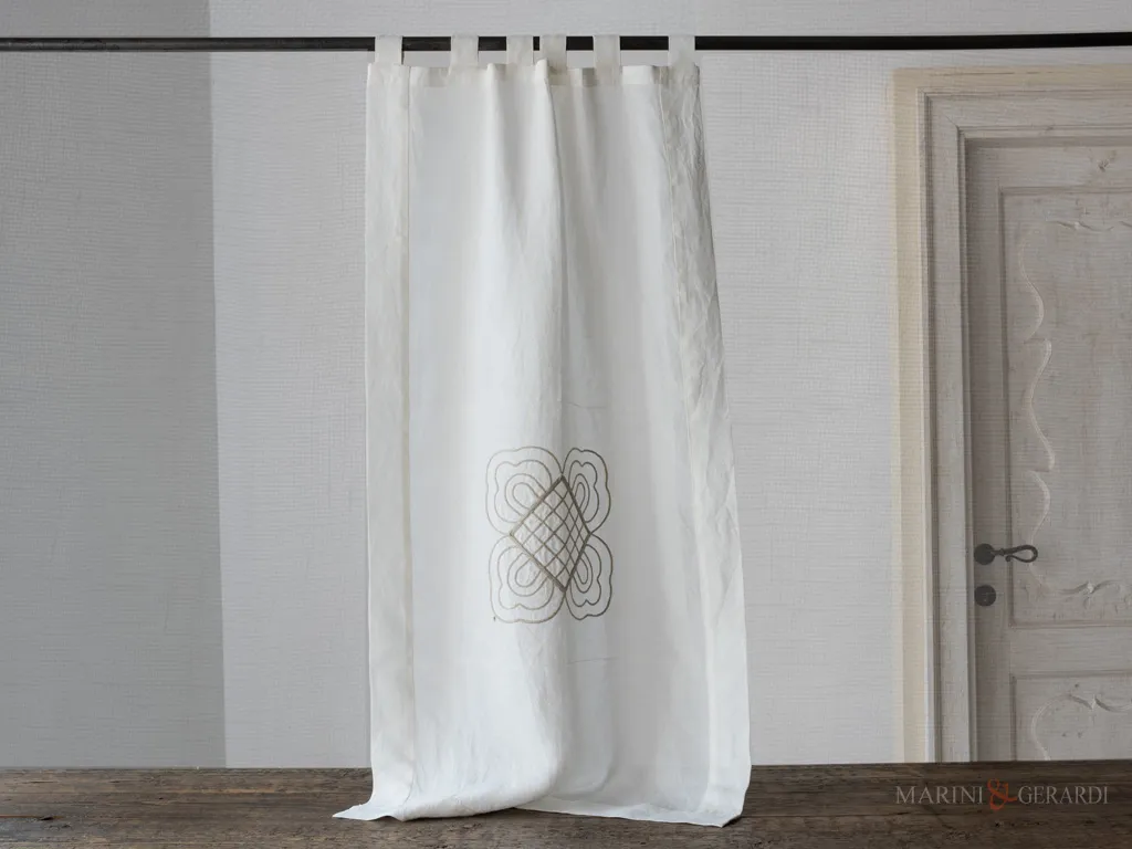 Tendine a vetro ricamate di lino new euridice design