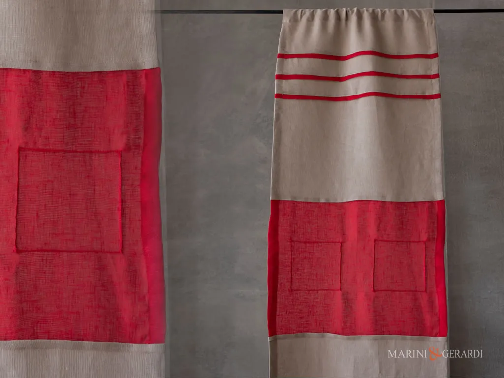 Soggiorno tende a vetro eleganti in lino rosso